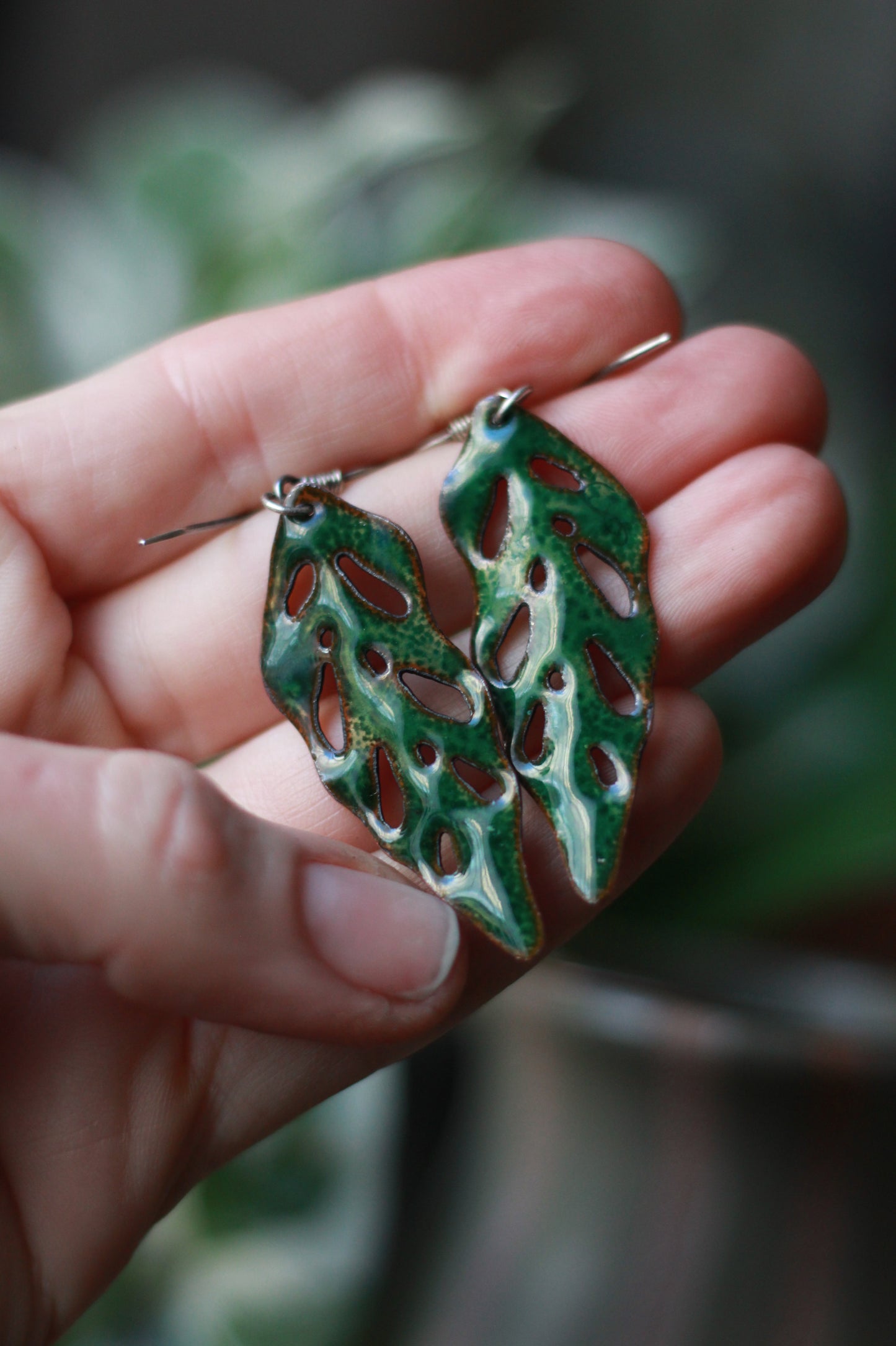 Magical monkey mask leaves