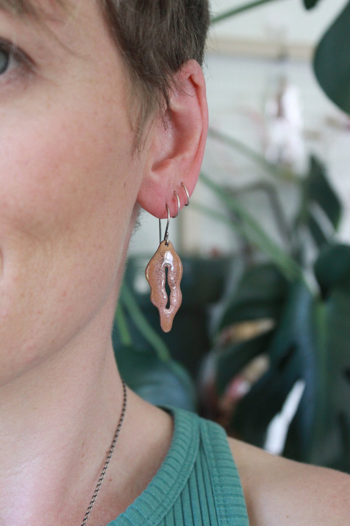 Vulva Dangles