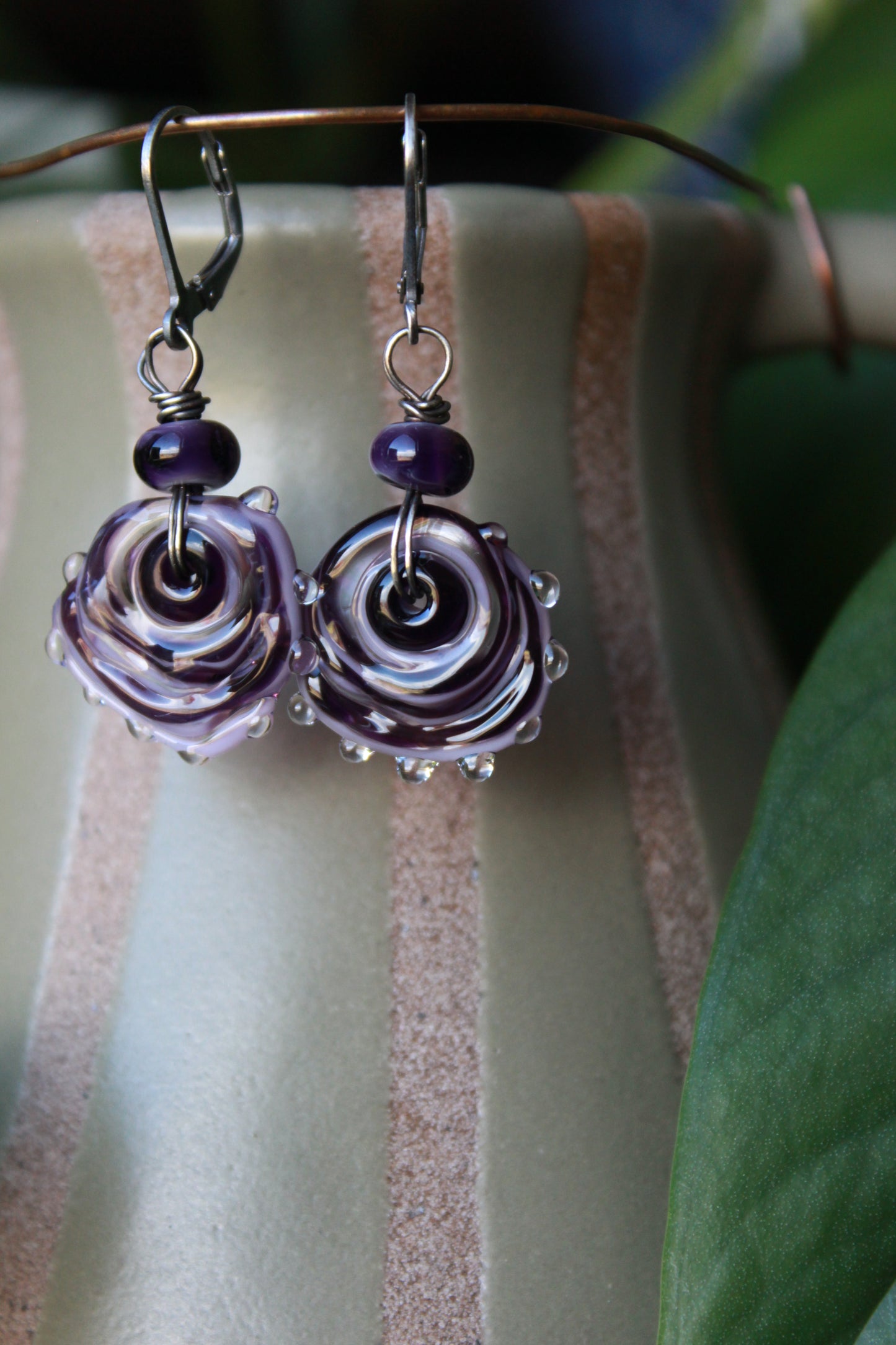 Wonderland swirls - blackcurrant