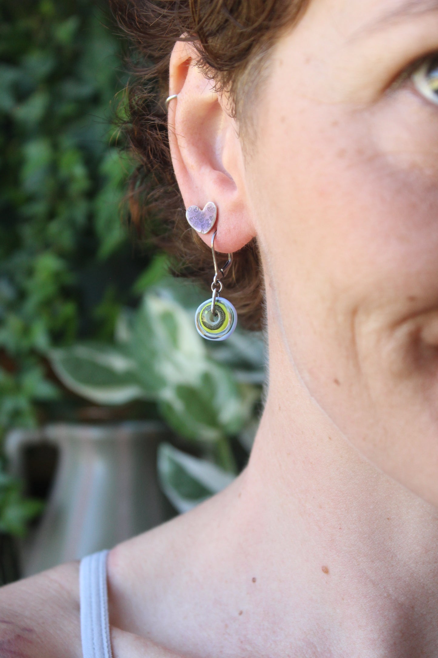 Earth and air dangles