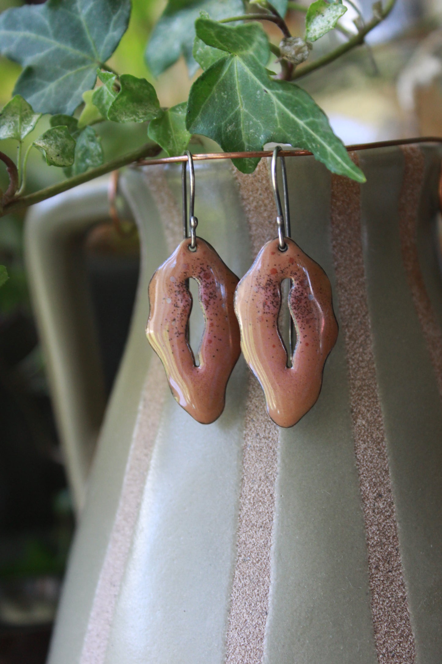 Vulva Dangles